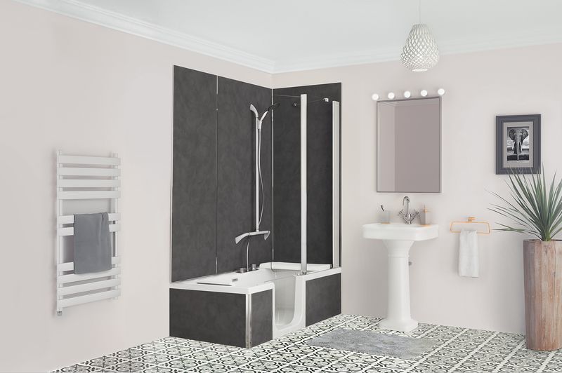 Veilige douche voor senioren laten plaatsen met anti-slip