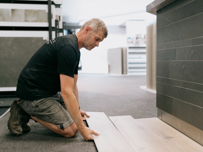 PVC vloer laten leggen door het team van Tegelhome