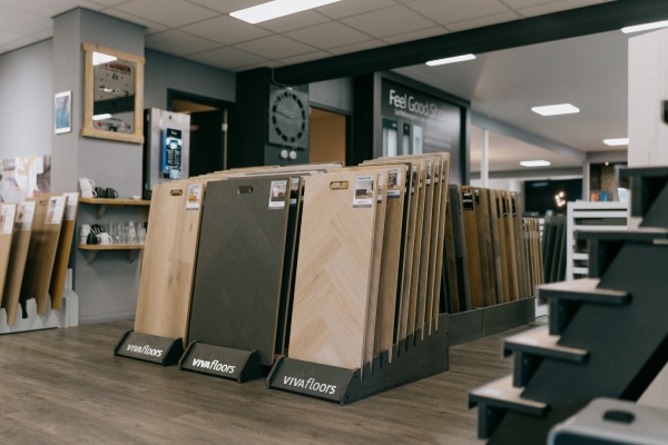 U vindt een ruim aanbod aan pvc vloeren in onze showroom nabij Zuidwolde. U vindt een ruim aanbod aan pvc vloeren in onze showroom nabij Zuidwolde.
